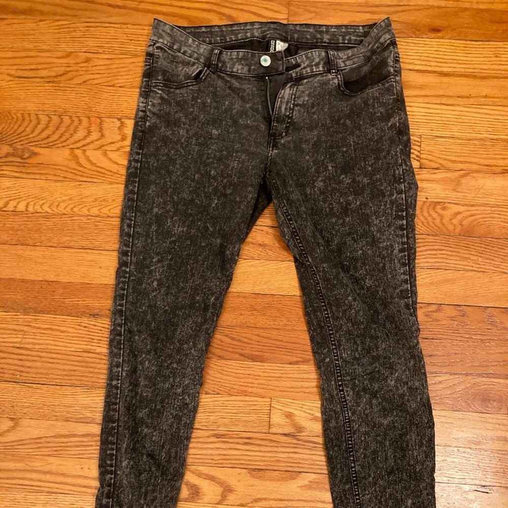 H&M Divided Grey Skinny Jeans
